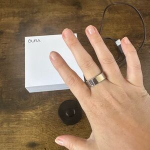 Oura Ring - Silver - Heritage Gen 3 - Size 8